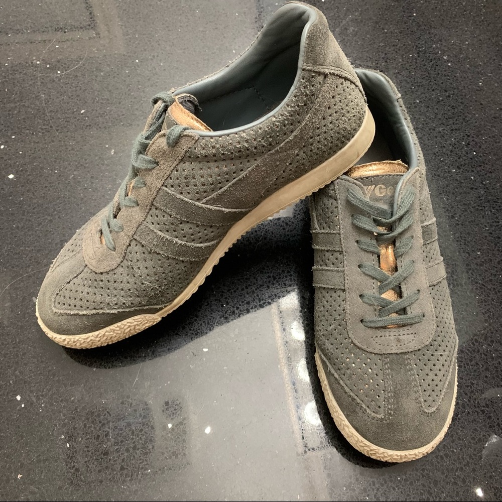 Gola tennis shoes